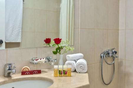 Chrispy City Living - 11