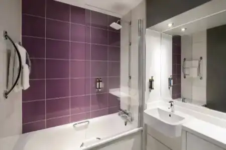 Premier Inn London Leicester Square - 7