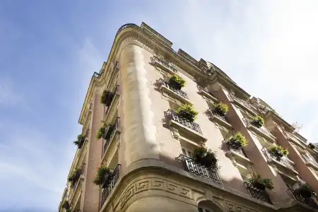 Ares Eiffel - 23