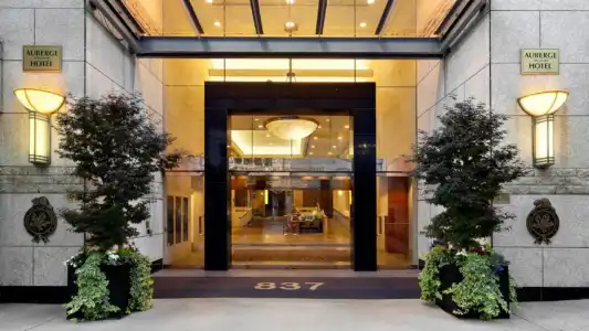 Auberge Vancouver - 0