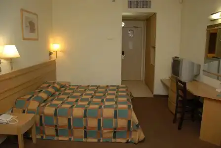 Adi Eilat - 19