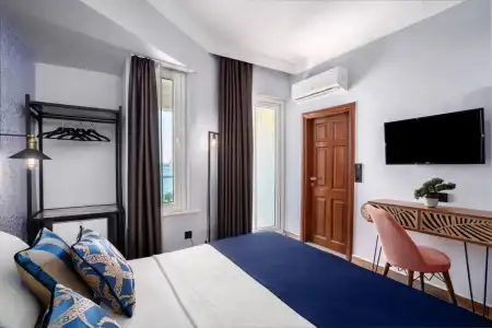 De Manor Boutique - 12