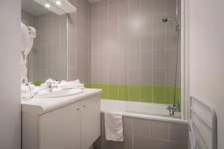 Nemea Appart Home Suite Nancy Centre - 8
