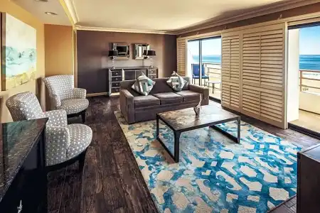 The Waterfront Beach Resort, A Hilton - 235