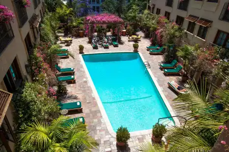 Best Western Plus Sunset Plaza - 17