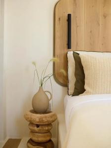 White Pebble Suites - 85