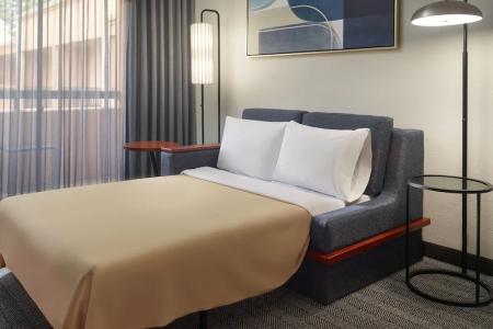 Courtyard Charlottesville - 39