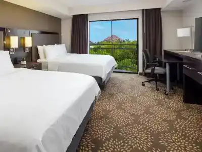 Holiday Inn & Suites Phoenix Airport North by IHG - 41