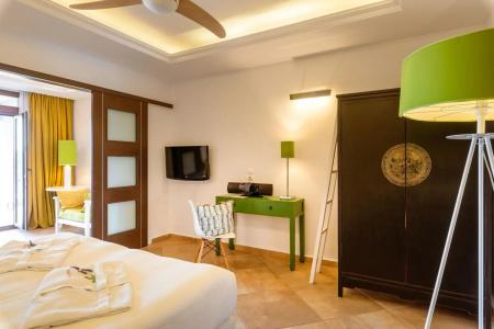 Salvator Villas & Spa - 14