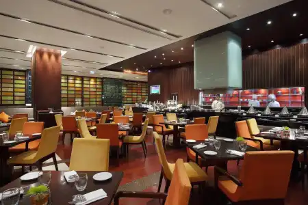 Holiday Inn BANGKOK SILOM by IHG - 29