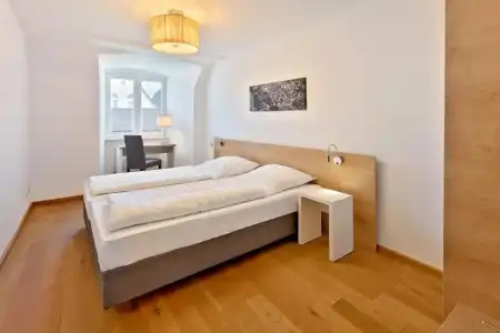 zur Börse - 80