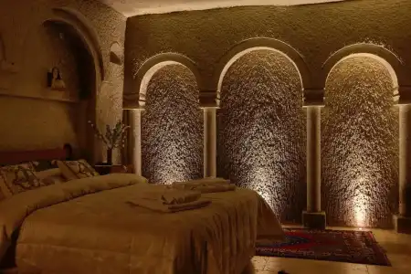 Safran Cave - 140