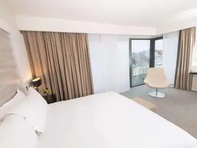 Sofitel Brussels Europe - 10