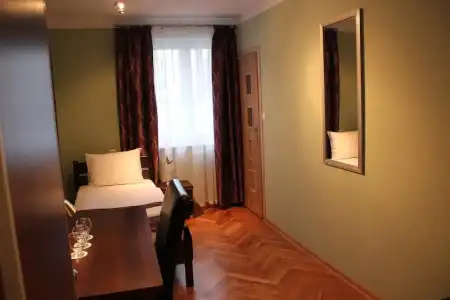 Hostel Biały Dom - 2