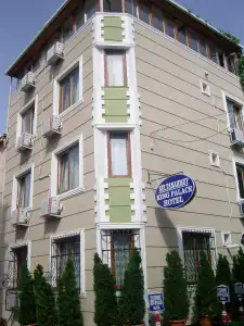 Sofia Corner - 10