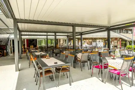 Center - 23