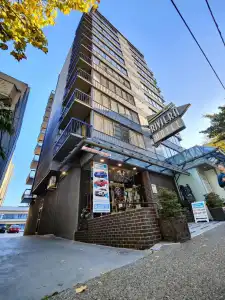 Divya Sutra Suites on Robson Downtown Vancouver - 29