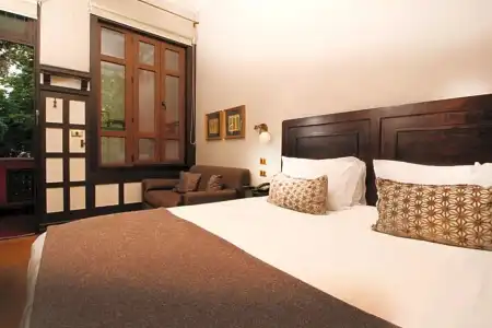 Boutique Castillo Rojo - 103
