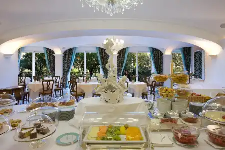 Grand La Favorita - 21