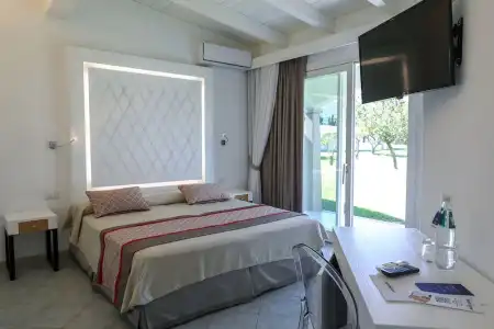 Limone Beach Resort - 36