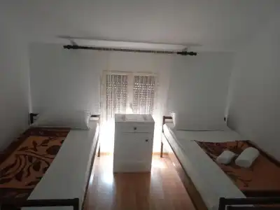 Hostel Vera - Airport Podgorica - 14