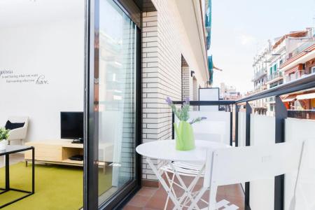 Feelathome Plaza Apartments - 6