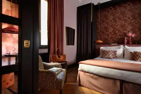 Velona's Jungle Luxury Suites - 5