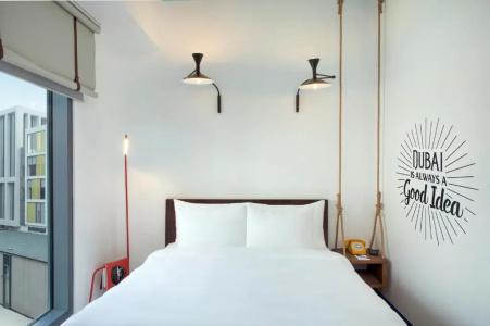 Hampton by Hilton Dubai Al Seef - 12
