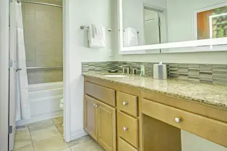 Desert Rose Resort - 28