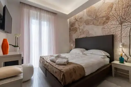 Stella d'Oro - 317