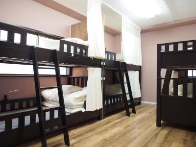 Bonfire Hostel Osaka - 1