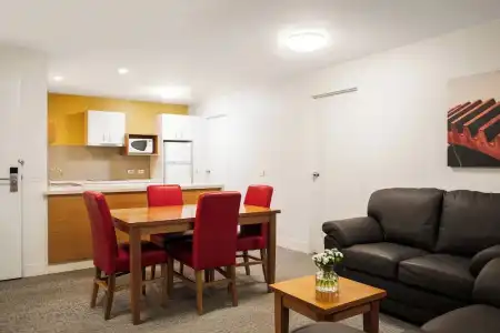 The Old Woolstore Apartment - 84