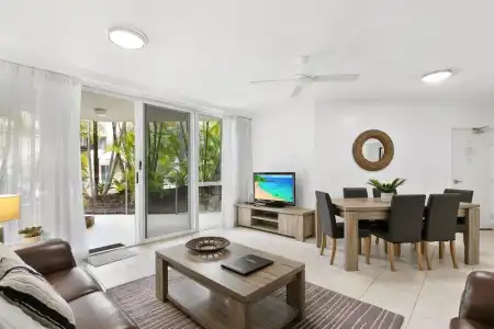 Noosa Tropicana - 74