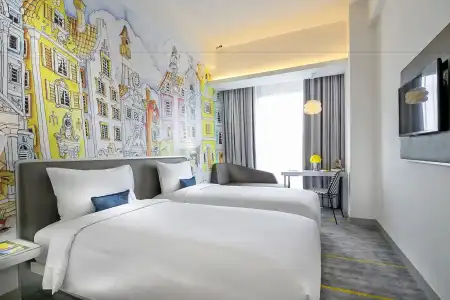 YELLO Harmoni Jakarta - 26