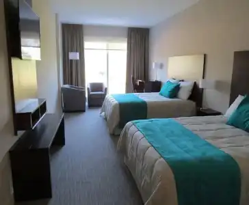 Howard Johnson by Wyndham La Plata - 18