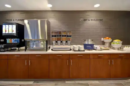 Hampton Inn & Suites Las Vegas Convention Center - No Resort Fee - 26