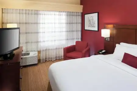 Courtyard by Marriott Jackson - 38