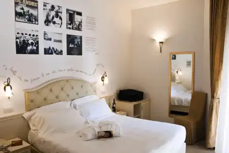 Sovrana & Spa - 43