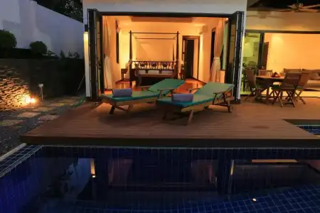 Naiharn Beach Villa - 38