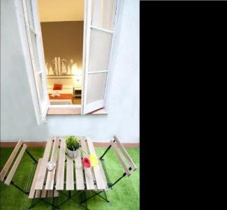 Hostal Live Barcelona - 26