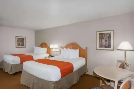 Ramada by Wyndham Kissimmee Gateway - 38
