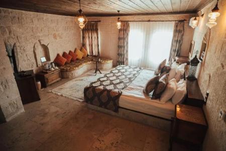 Hu of Cappadocia - 72