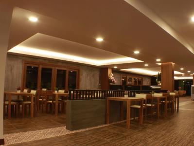 Huen Jao Ban - 24