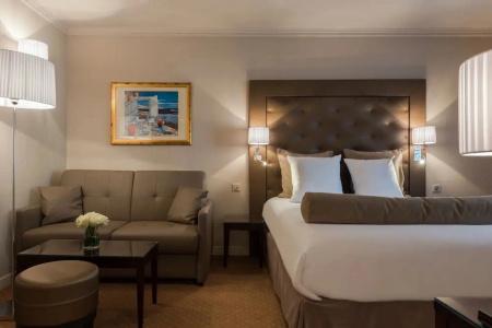 Hôtel Saint Cyr Etoile - 117