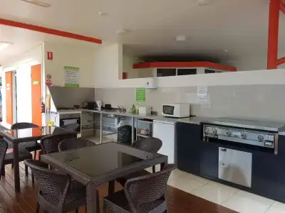 Port Douglas Motel - 11