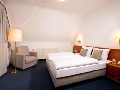 ACHAT Neustadt an der Weinstraße - 64