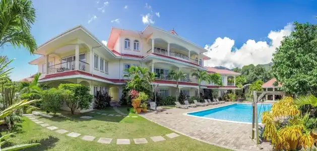 Marie Laure Suites - 9
