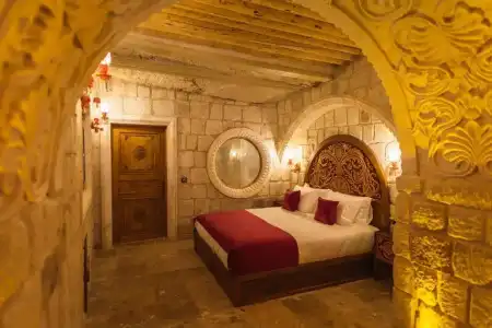 Solo Cave Suites - 134
