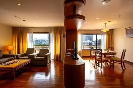 Bandara Silom Suites - 44