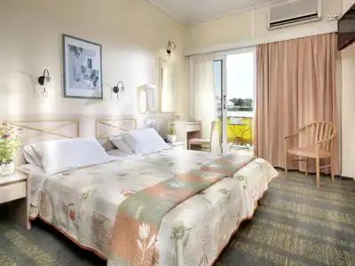 Jason Inn - 4